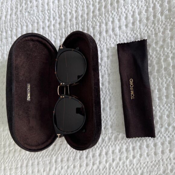 Tom Ford Jamieson Sunglasses | Brown Tortoise with Gold Metal | With Case - Picture 2 of 6